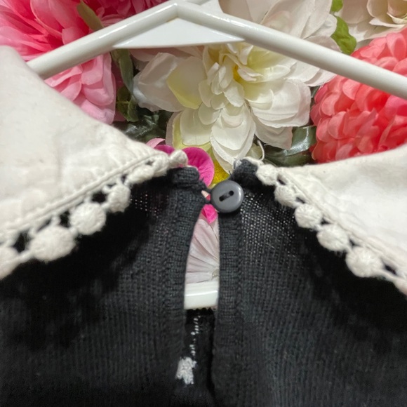 Iron Fist skeleton sweater-woman’s medium (perfect for a Wednesday Adam’s look)! - Picture 2 of 4